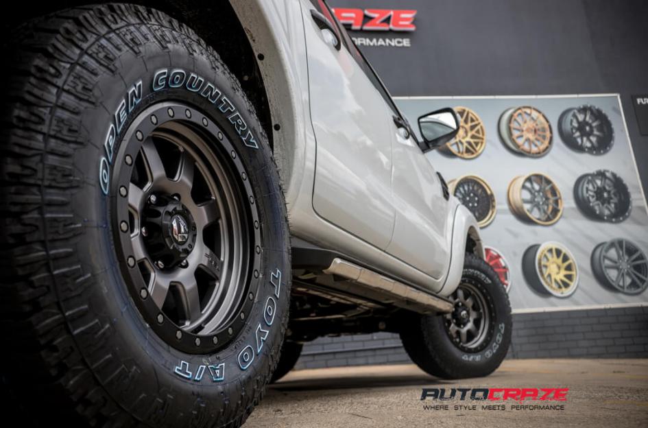 FORD-RANGER-TROPHY-MATTE-ANTHRACITE-WITH-BLACK-RING